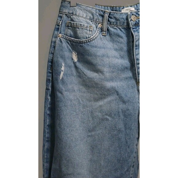 NWT Forever 21 Women’s 29 High Rise Relaxed Mom Jeans Distressed Light Wash Y2K - Picture 3 of 11